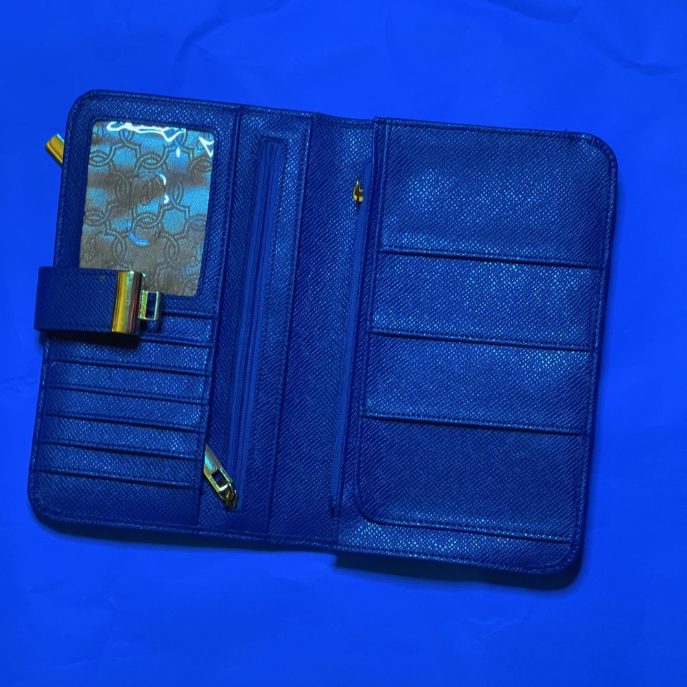 Blue Power Wallet - Picture 6 of 7